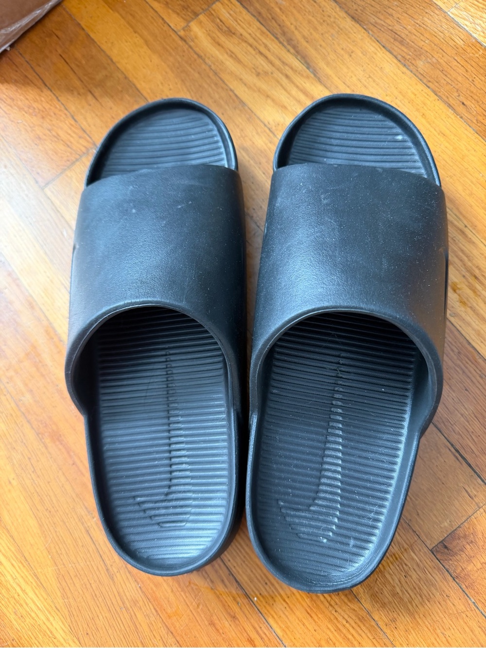 Nike Men's Black Slide Sandals — Cushioned Slip-On Slides